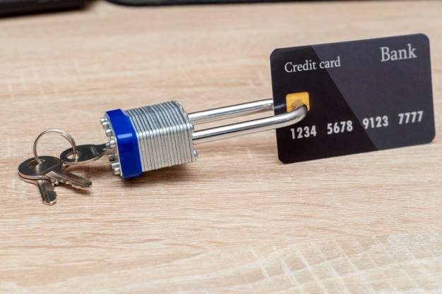 Những lý do khóa thẻ ACB