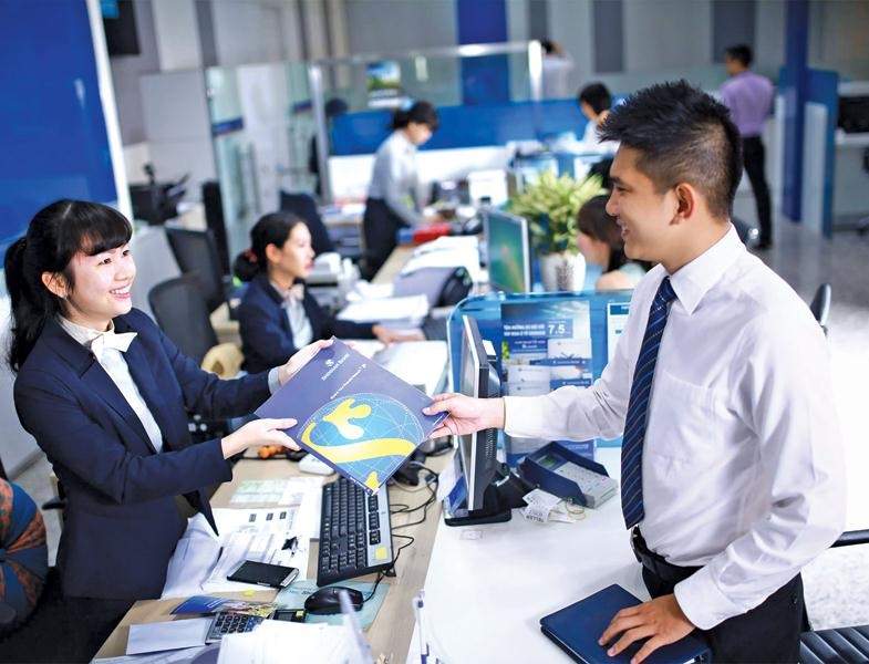 Đến ngân hàng để mở tài khoản số đẹp Shinhan Bank