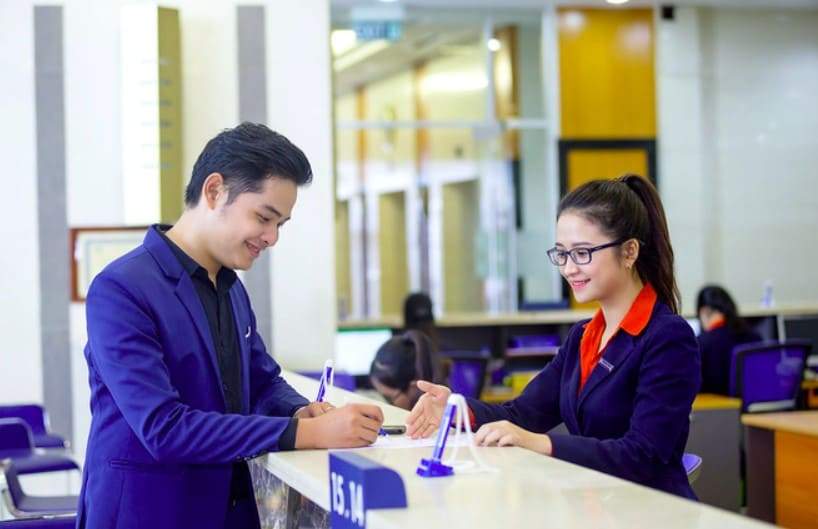 Liên hệ với Sacombank để được tư vấn
