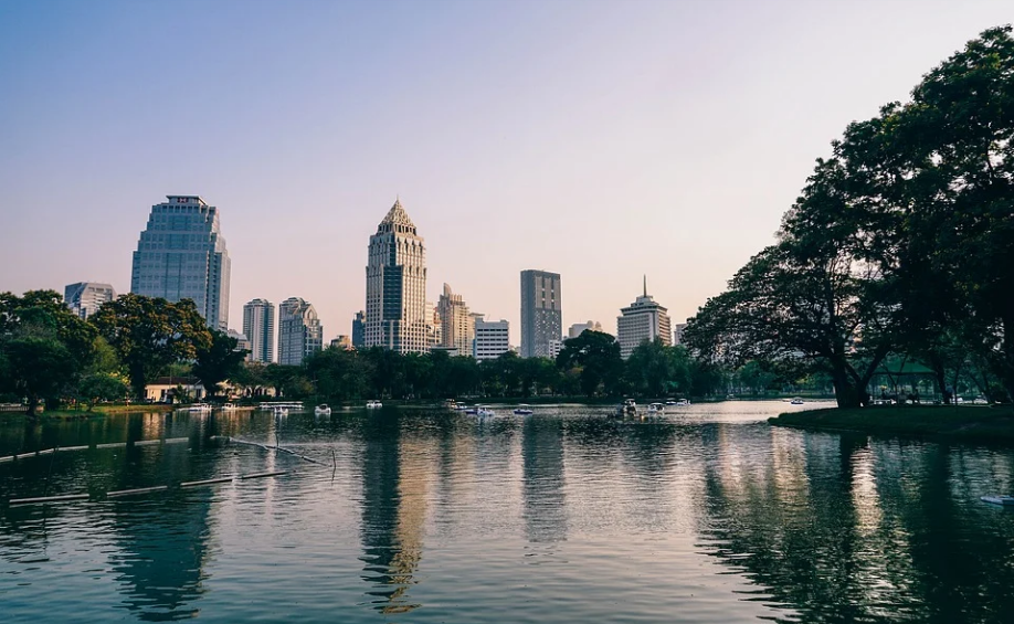 Xây nhà trên đất ao hồ có được không?