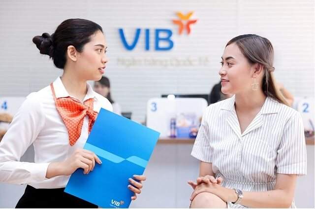 Mở khóa thẻ VIB tại quầy giao dịch