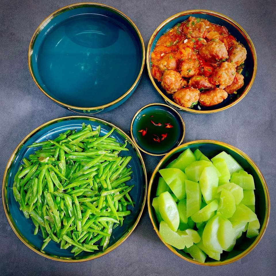 Thực đơn tiết kiệm cho gia đình 4 người