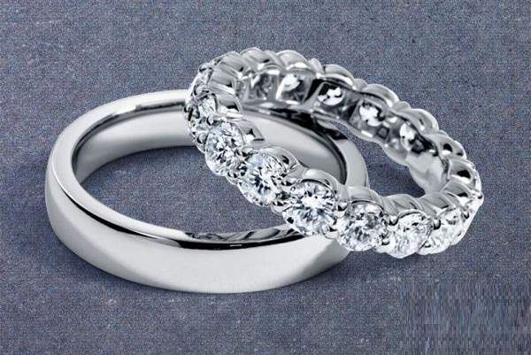 Giá vàng trắng hôm nay bao nhiêu tiền 1 chỉ?